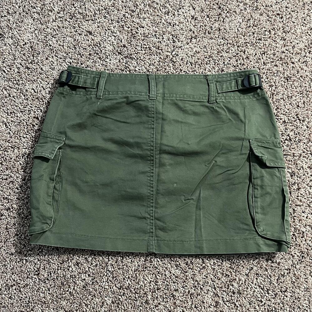 Brandy Melville Skirt Womens Small Green Cargo Utility Pockets Mini Y2K Style‎ - Picture 2 of 8